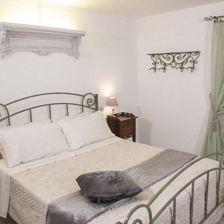 Appartamento Con Parcheggio E Giardino Асизи Екстериор снимка